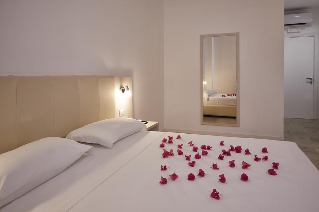 Alba D'Amore Hotel & Spa ลัมเปดูซา ภายนอก รูปภาพ